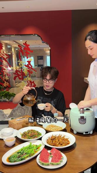 在麓谷花69.9打卡一桌2-3人餐!真的很实惠啊#麓谷食堂#打工人干饭好去处#知行轩#下饭菜 #长沙美食