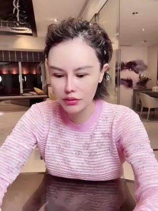 熬夜,翻来覆去睡不着,辗转反侧的看过来,汤臣倍健褪黑素,一天一片改善睡眠,睡得很舒服,第二天醒来很舒服#小影夫妇 #褪黑素 #改善睡眠 #强烈推荐