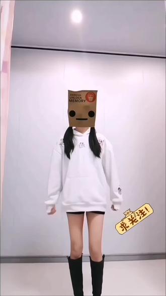 是铁子就给我买鸡架#鸡架舞 #放飞自我系列一本正经的瞎跳