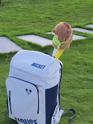 谁能拒绝如此可爱的卡皮巴拉啪啪圈 #羽毛球 #卡皮巴拉啪啪圈 #卡皮巴拉 #萌宠小可爱