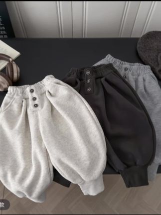 天冷还得是这种加绒小卫裤穿着暖和又舒服!宽松版型孩子活动不束缚#高品质童装#儿童加绒裤子 #保暖又好看 #宝宝穿搭#儿童加绒加厚裤子