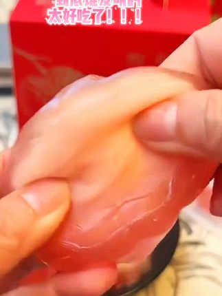 荔枝冰皮月饼是最伟大的发明!#好吃到停不下来 #推荐购买 #强烈推荐 #太好吃了