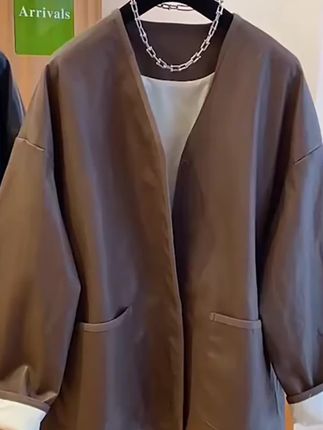 #pu外套#外套#皮衣外套#秋冬外套#外套穿搭 爱死了的一件外套,怎么穿怎么好看,上身松弛高级感满满的一件外套