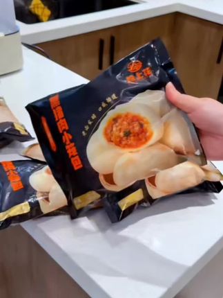 好吃的小笼包。#皮薄馅多 #美食推荐