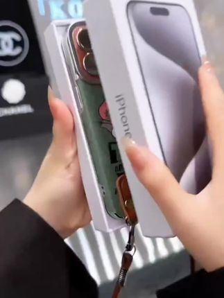 汤姆杰瑞适用苹果16pro华为vivo小米oppo大视窗羊皮手机壳女防摔#潮牌手机壳 #也太可爱了吧 #创意手机壳 #这个手机壳真的长在我心巴上了 #强烈推荐