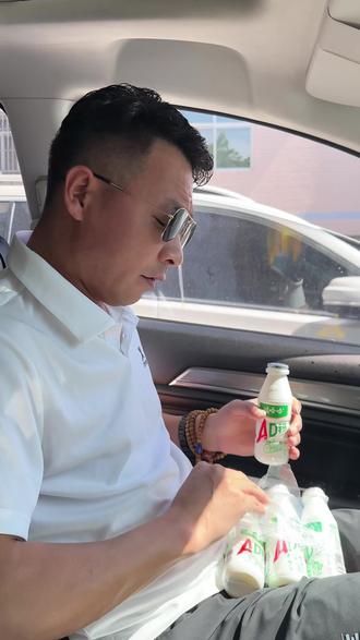 我不管,我要过六一#万万没想到 #一本正经的搞笑 #风子搞笑视频