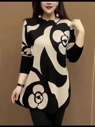 秋冬款宽松休闲保暖针织衫2024新款韩版百搭烫钻遮肉遮肚子妈妈装#减龄气质 #中老年穿搭 #显瘦遮肉