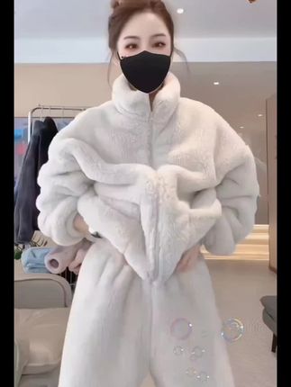 反季睡衣女冬季加绒保暖拉链设计外穿家居服宽松两件套#睡衣家居#珊瑚绒睡衣#反季特卖#家居服#加厚保暖一件过冬