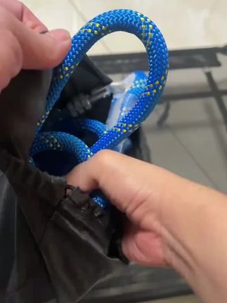 哥尔姆国标高空作业安全绳,涤纶材质柔韧性好承重高易打结,有四种绳径规格可选。#安全绳 #高空吊绳 #空调安装 #高空作业 #涤纶绳