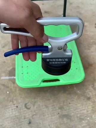 这款磁铁吸盘激光切割取料器超强磁性,吸力,强劲手提式设计,操作简单,无论是小型弓箭还是大型板材都能轻松提取#强磁取料器 #搬运工具 #实用好物