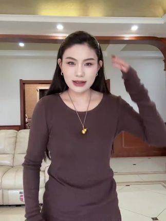 轻盈柔韧筋骨感毛衣针织套装上衣百褶裙显瘦内搭#时尚套装#洋气毛衣#显瘦上衣#气质百褶裙 #百搭上衣