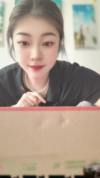 哒哒哒,手速在线,幸运翻倍❤️
是谁抢到啦带周边的套盒呀😏
开箱幸福感爆棚😍😍
#郝熠然资生堂 #资生堂