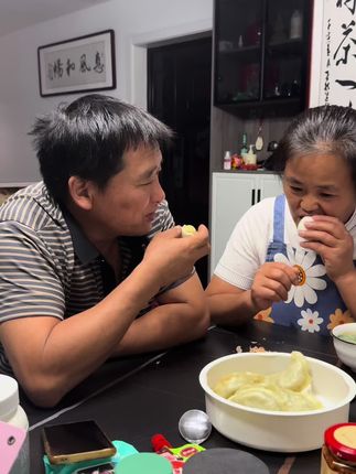 一生夫妻半世嫌,两看相厌心里烦#夫妻相处之道 ##情感共鸣
