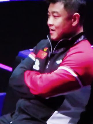这就是捣乱的吧,球迷绝对不会这样做#王皓#澳门冠军赛
