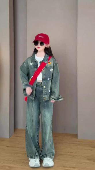 女童2026新款春秋季韩版重工时尚洋气外穿牛仔外套裤子两件套潮酷#牛仔#韩版穿搭 #潮流时尚#春季穿搭 #女童穿搭@抖加🔥上热门🔥dou+🔥热点宝