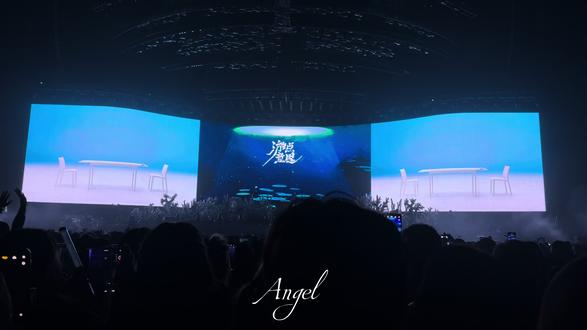 18岁的梓渝和自己对话😭(完整版)#梓渝 #梓渝南京演唱会 #南京 #创意