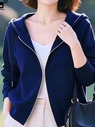 韩系连帽卫衣外套 #气质女神范儿 #美搭尽显女神范 #穿出自信穿出美丽 #优雅女神气质穿搭 #优雅高贵气质女神