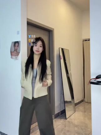 美式复古工装短款薄款立领夹克外套女秋季中性设计感修身显瘦上衣#显瘦#修身#设计感#夹克#美式