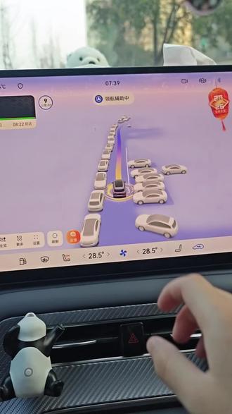 羡慕别人可以把小车变成小马造型,我只能在小区里短暂的感受一下🙁
@尚界汽车
#新年快乐 #马上发财 #尚界H5 #开尚界马尚发