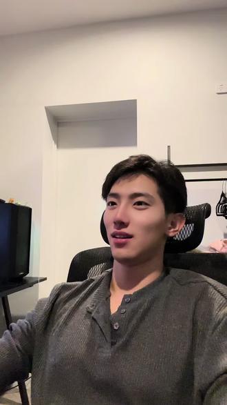 《男朋友总看擦边女怎么办?》#情感问题 #恋爱指南 #男女情感 #感情观 #恋爱技巧