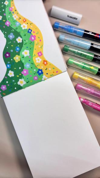 丙烯马克笔低成本入坑指南来咯🌟 无论你是想培养一个小爱好
还是想在工作之余找一个解压的事做
或是想成为一个绘画博主
一定不要错过我整理的这篇入坑指南🧭
#丙烯马克笔 #绘画教程 #绘画技巧 #马克笔推荐 #绘画过程分享