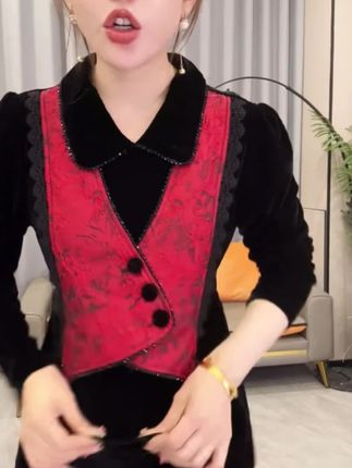 显瘦拼接假两件娃娃领串珠重工丝绒上衣#假两件上衣 #修身打底衫 #显瘦打底衫 #丝绒打底衫 #减龄打底衫 @DOU+小助手