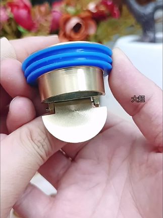 卫生间反臭味,快来试试这个大排量全铜防臭地漏芯,尺寸通用的 #防臭地漏芯 #下水管道防臭器 #小东西大用处 #卫生间好物 #防臭
