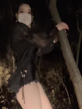 #舞蹈 #跳舞 #户外跳舞 下雨了也要跳一跳@刘仙女