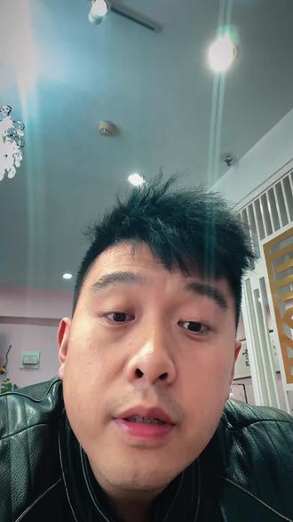 真的服了!去中信银行ATM存钱,钱直接被机器吞了,卡退出来,钱没到账。找客服,就一句话:等3–5个工作日。@河南卫视@河南小莉帮忙 #ATM吞钱#中信银行 #存钱被吞了#遇到这种事真无语 #银行服务
