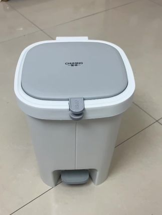 家用脚踏垃圾桶2025新款卫生间卧室客厅多功能加厚宿舍垃圾桶客厅#垃圾桶脚踏开盖 #非常方便实用 #实用好物 #居家好物