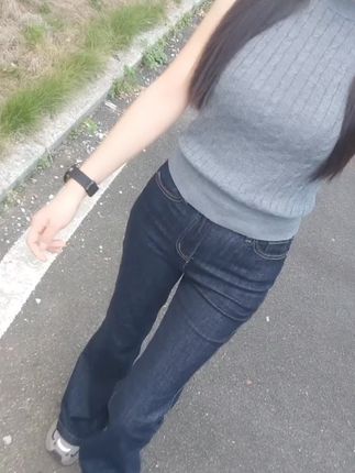 有些事真的没必要去追问,回头看看每个细节都是答案。控制好自己的情绪,不仅是为了尊重别人,也是为了保护自己,别期望也不要盼望,更别指望就不会有失望...#显瘦穿搭 #轻松拿捏慵懒风穿搭 #通勤穿搭如何摆脱土气感