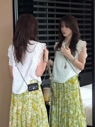 #夏日度假穿什么 #暑假出游穿搭 #轻松get夏日淡人穿搭 #梨形身材显瘦穿搭公式 #摆脱路人感的小个子女生穿搭