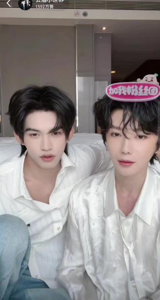 两位宝贝要好好休息,我会努力陪伴你们的~#郝熠然 #云旗