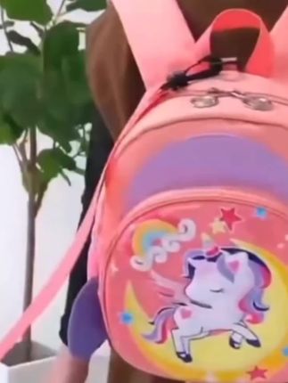 好物推荐#幼儿园小童书包超轻便减负卡通防走失儿童背包小学生旅行包凹凸曼#开学必备 #儿童书包