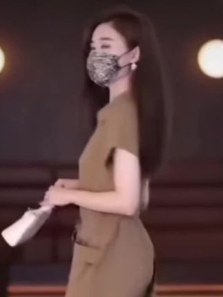 #夏季大码显瘦遮肉新款时尚裙子宽松女装连衣裙减龄收腰女士短袖