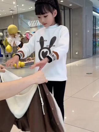 #女童外套 #加绒保暖 #儿童时尚穿搭 #谁穿谁好看系列 #高品质童装