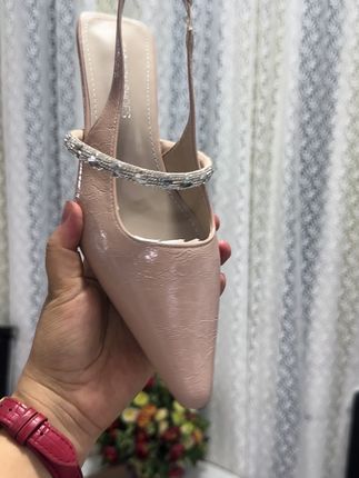 #创作灵感 #夏季凉鞋 #穿出高级感 @抖音小助手