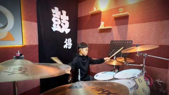 小豆包 一打一窜高😄#鼓手 #大庆架子鼓