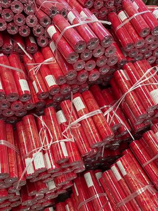 加厚万年红对联长卷厂家直销!全新升级加厚60克万年红对联纸一卷低至几块钱!需要的老师们点击头像来直播间抢购吧!#源头实力厂家 #工厂发货 #万年红对联长卷 #万年红宣纸