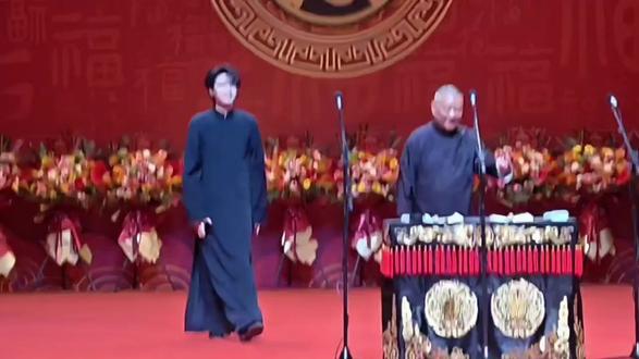 2025年12月11日纲丝节,秦霄贤和师傅一场汾河湾