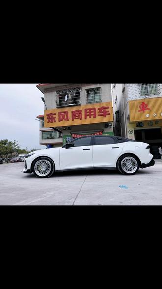 长安 univ 安装 19 寸 VLT 抛边款轮毂 #长安univ #惠州轮毂置换 #轮毂改装