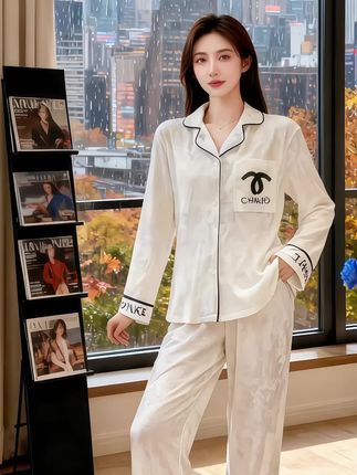 #金丝绒睡衣#家居服套装#无限回购的宝藏单品#高级感家居服#早秋穿搭三分钟出门不是梦