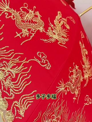 新娘出门由谁撑伞?有什么讲究?#结婚红伞#红色雨伞#婚伞#备婚日常#备婚好物