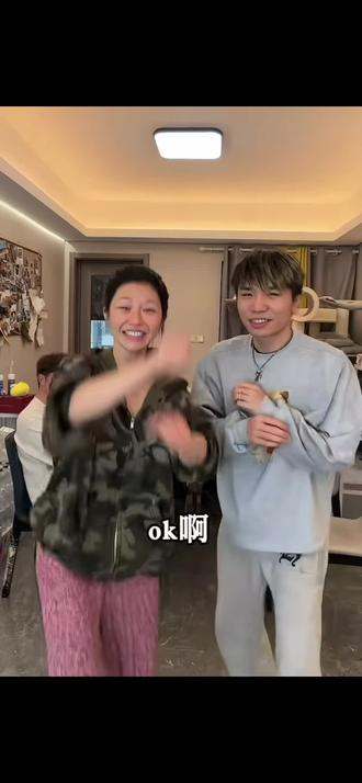 You're here with me,
你与我同在。#阿哲和倩怡 #阿哲什么都会 #5100 @5100 @阿哲什么都会