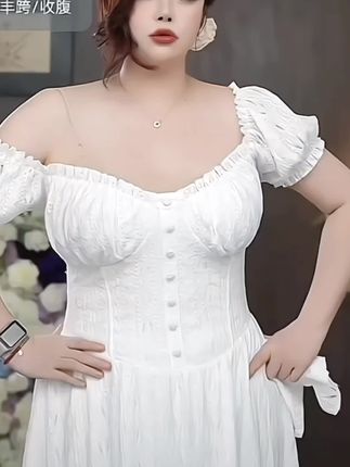 海边度假温柔风茶歇法式小白裙设计感连衣裙#温柔风穿搭 #优雅气质 #连衣裙 #谁穿谁好看系列 @DOU+好生意 @DOU+小助手