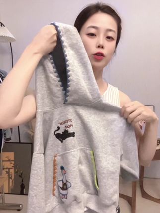 好韩好帅的卫衣,软软糯糯的~#童装童品 #韩版穿搭 #男童卫衣 #男童穿搭 #男童秋装