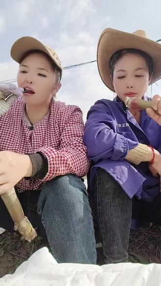 管它火不火开心很重要#农村搞笑段子 @沉默的仙人掌