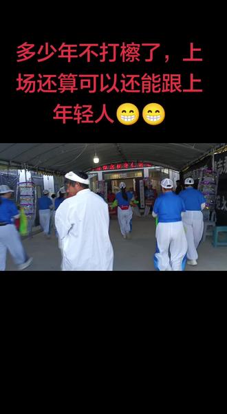 低头靠勇气,抬头看实力,只要向往头顶的桂冠就不要颓废每一天,
