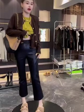 #微喇皮裤 #皮裤 #皮裤穿搭 #高级感穿搭 #谁穿谁好看