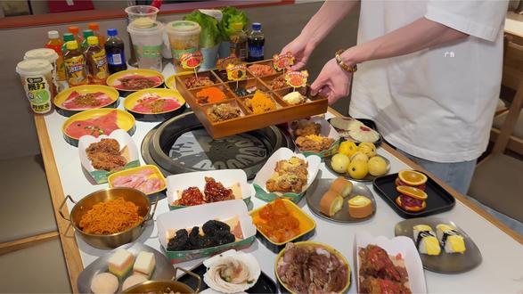 单人两位数畅吃百种菜品,各种炸鸡,流浪泡泡真的是大学生的食堂#来流浪泡泡畅吃⼀夏#流浪泡泡⾃助烤⾁#⻓沙⾃助烤⾁#流浪泡泡破破烂烂的烤肉店 #烤肉自助